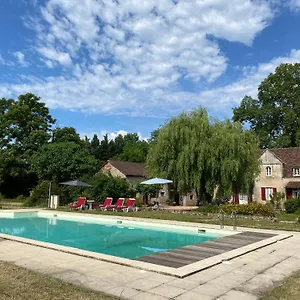Sfeervol Vakantiehuis Op Landgoed Aan De Dordogne Hébergement de vacances Prudhomat